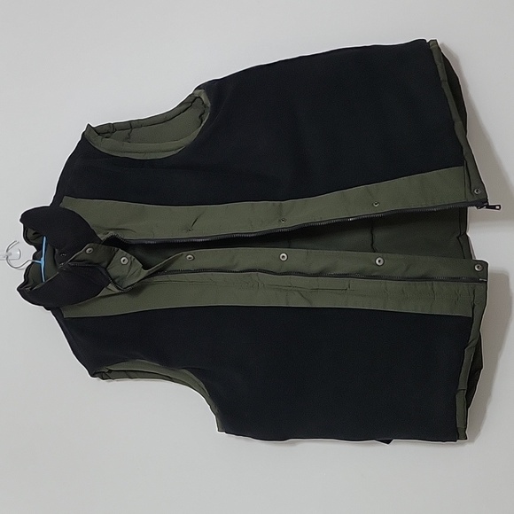 Grenade Men's Army Green Vest - Picture 9 of 12